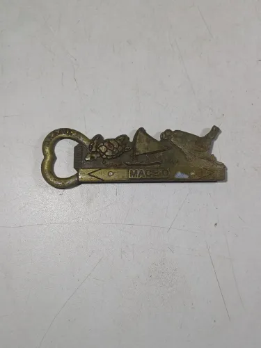 Abridor de garrafas colecionável