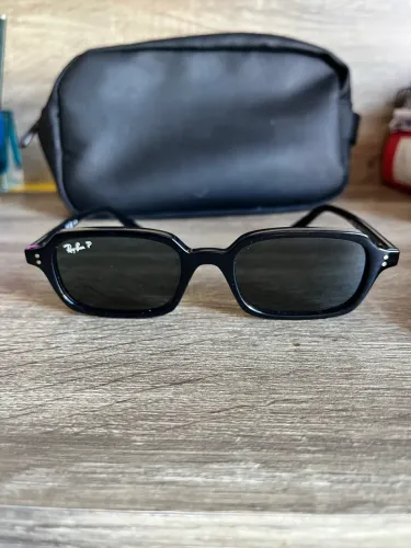 Óculos de sol Ray Ban Zuri preto