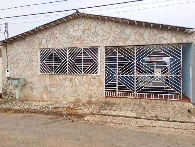 Imóvel a venda no Conjunto Universitário I