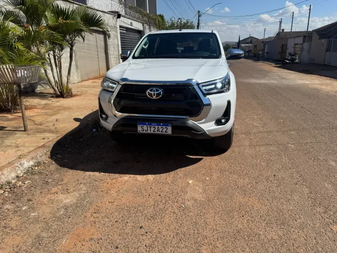 Toyota Hilux CD SRX 4X4 2.8 TDI 16V Diesel Aut. 2024