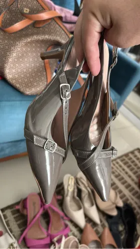 Calçados semi novos (só vendo se for tudo junto) não vendo na unidade!
