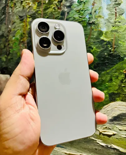 iPhone 15 pro natural 256 Gb 6 meses garantia