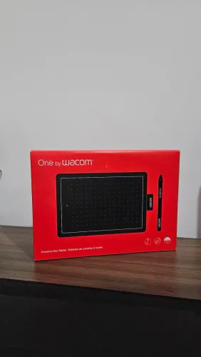 Mesa Digitalizadora One by Wacom CTL-472 - Nova, Lacrada