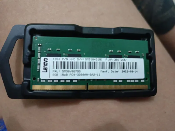 Memória RAM 8GB DDR4<br>3200MHz para Notebook