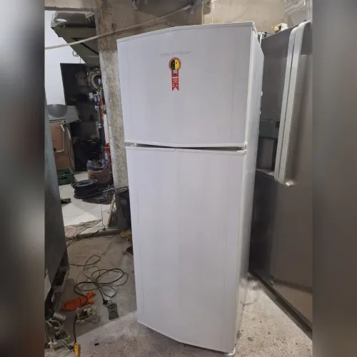 Geladeira Brastemp Frost Free 325L Com garantia 