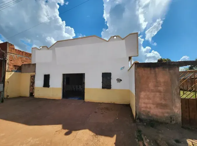 INVISTA NO SEU FUTURO: Imóvel Perfeito para Seu Projeto dos Sonhos!