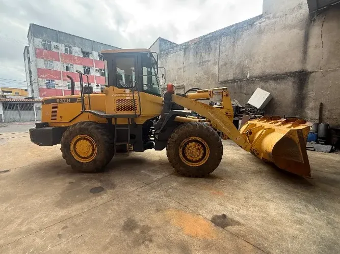PA CARREGADEIRA 937H 2014 PESO OPERACIONAL 10TN