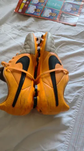 Chuteira Nike Tiempo