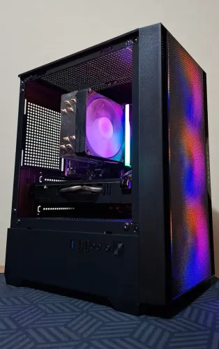 PC Gamer de Entrada AM5 Ryzen 5 8400F + RX 580 8GB | 16GB DDR5 | SSD 480GB