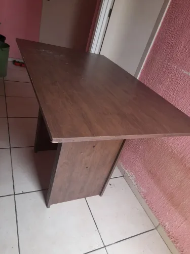 Mesa pequena 1,20CM