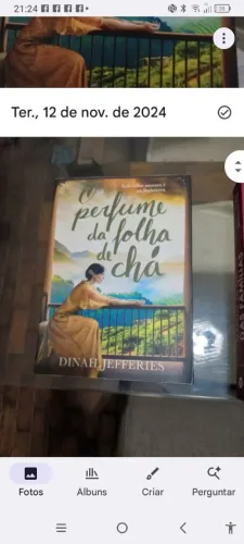Livro O Perfume da folha de chá 