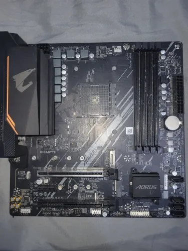 B550m Aorus Elite com defeito