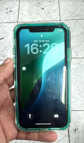 iPhone 11 64GB acompanha capinha 