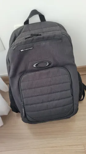 Mochila Oakley Enduro 4.0 25 litros preta