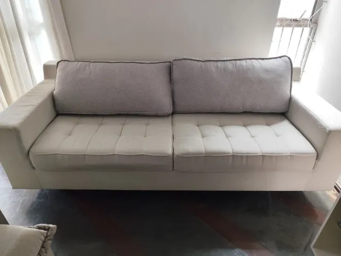 Sofá em linho