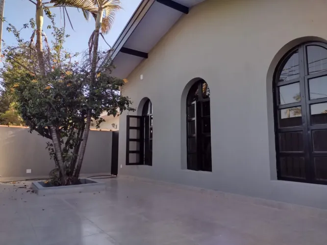 Casa com 3 dormitórios para alugar, 180 m² por R$ 4.190,00/mês - Planalto do Sol - Sumaré/
