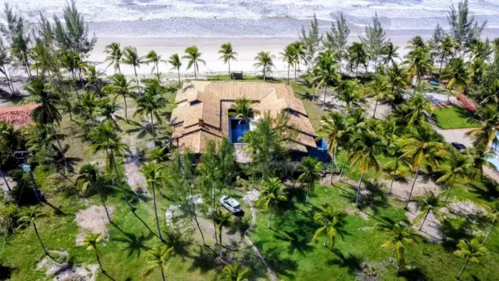 Imóvel para venda com 13000 metros quadrados com 4 quartos em Praia da Costa - Canavieiras