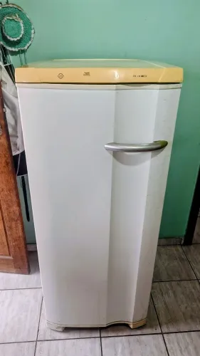 Freezer Eletrolux