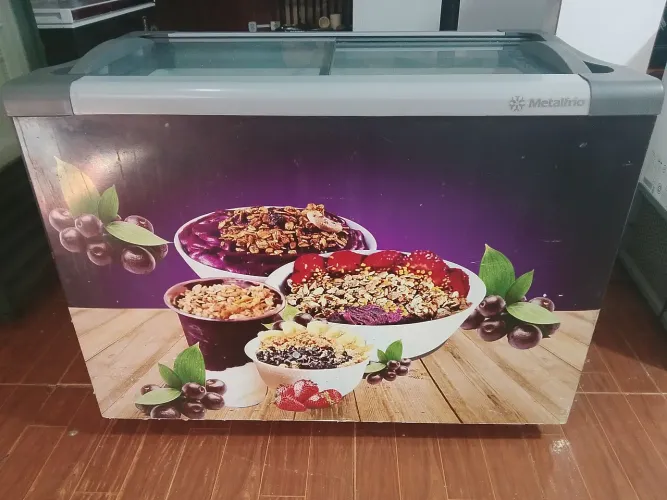 Expositor Refrigerado Metalfri 231 Litros