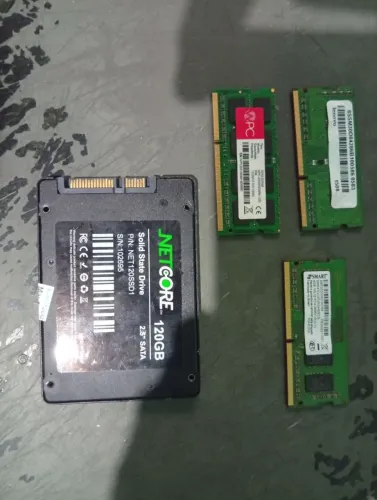 Vendo SSD 128gb já com Windows 10 instalado e 4 memórias