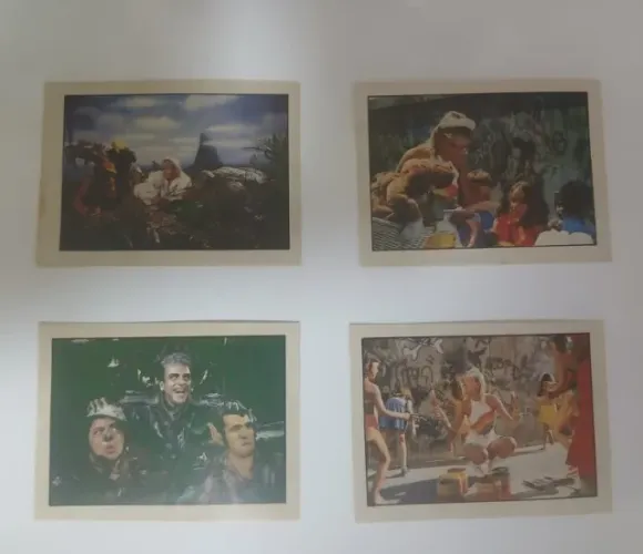 Figurinhas antigas da xuxa e lotes de figurinhas atuais.