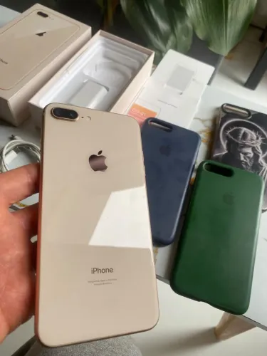 iPhone 8 Plus