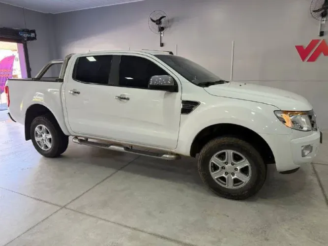 Ford Ranger XLT 2.5 16V 4X2 CD Flex 2016