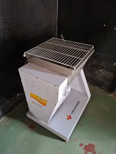 Máquina de bater massa para salgados