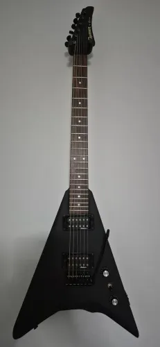 Guitarra flying v Cruiser by Crafter (ler descrição)