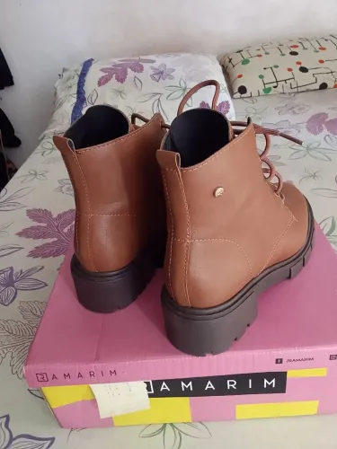 Vendo bota marca Ramarim, número 37. Nova na caixa 