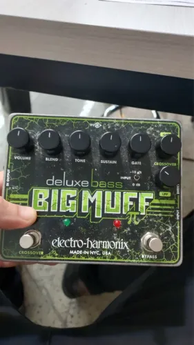 Pedal Big Muff Deluxe 