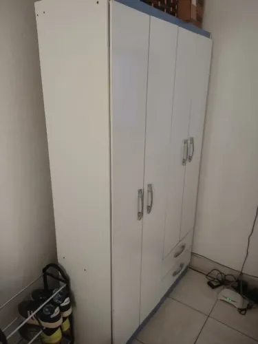 Guarda roupa solteiro masculino