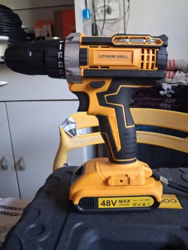 Furadeira e Parafusadeira Sem Fio 48V Completo Com Maleta 