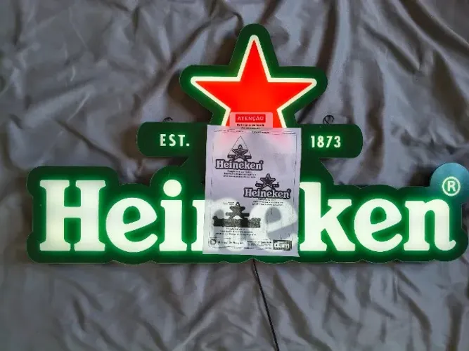 Letreiro luminoso Heineken 