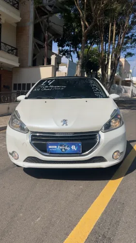 Peugeot 208 Griffe 1.6 Flex 16V 5P Mec. 2014