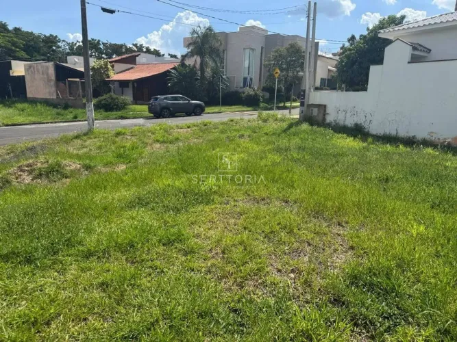 Terreno à venda em condominio fechado em Monte Mor