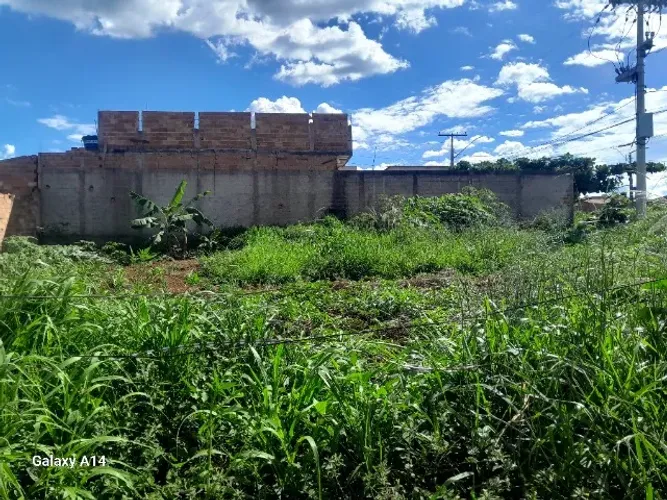 Lote setor Santa fe trindade 