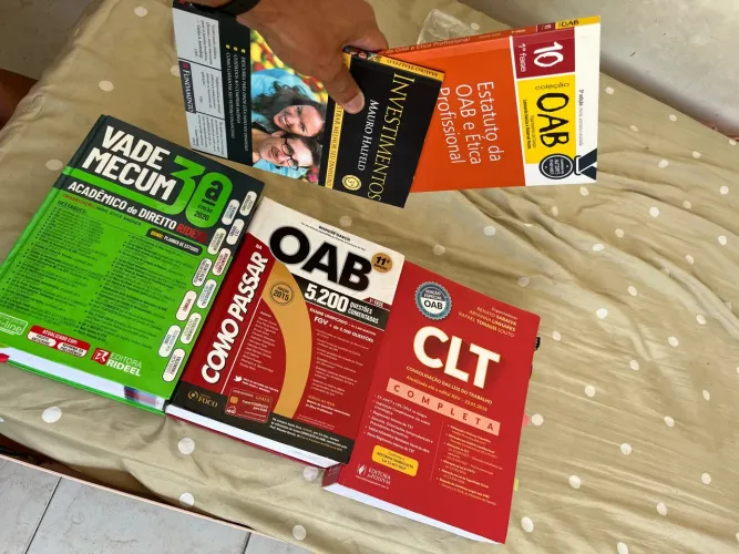 5 Livros de direito Oab