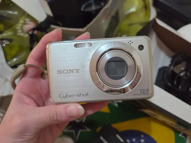 Câmera Digital Vintage Sony Cyber-shot DSC-W220 Prata (Para Conserto ou Peças)