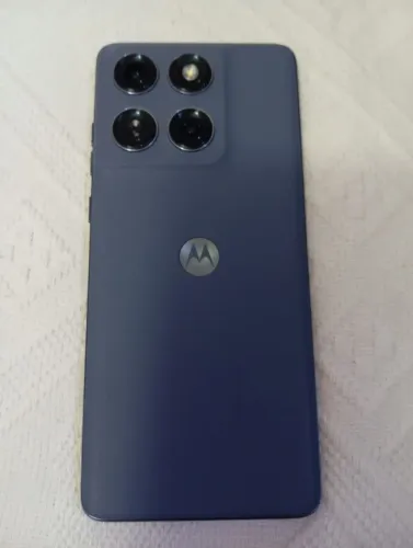Vendo ou troco moto Edge 60 fusion