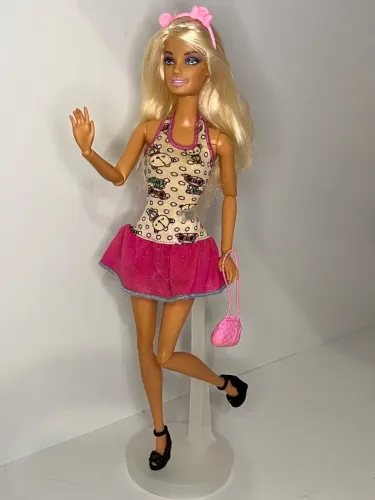 Barbie Fashionista Swappin Styles 