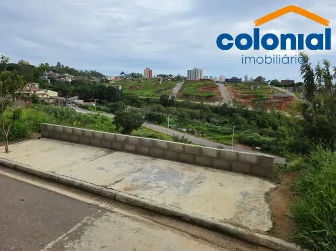 Terreno à venda em Várzea Paulista-SP, Parque Petrópolis: 210m² de oportunidade única!