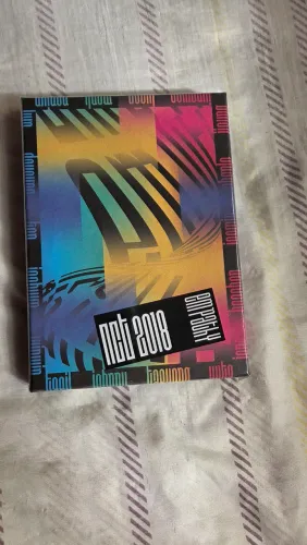 ALBUM NCT U EMPATHY - USADO, SEM PHOTOCARD 