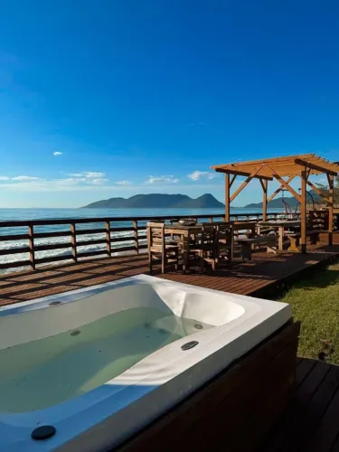 ALUGO CASA PÉ NA AREIA| CAMPECHE | PARA 8 PESSOAS!!!