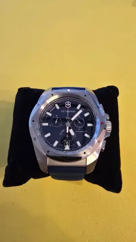 Relógio Victorinox Inox Crono Quartz com duas pulseiras