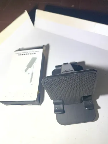 Suporte para telefones celulares e Tablets iPad - Dobrável Ajustável 