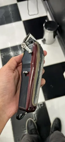Máquina de Cortar Cabelo Wahl Legend Cordless Profissional