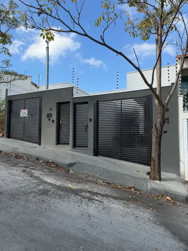 Casa à Venda - Bairro Parque Olímpico