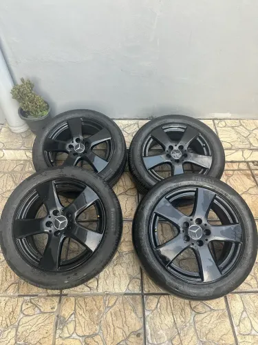 Kit 4 Rodas Aro 17 com 4 pneus Run Flat
