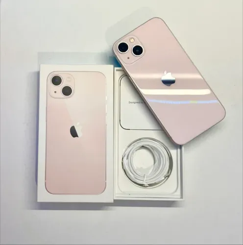 iPhone 13 Rose - 128 GB - 82% Bateria